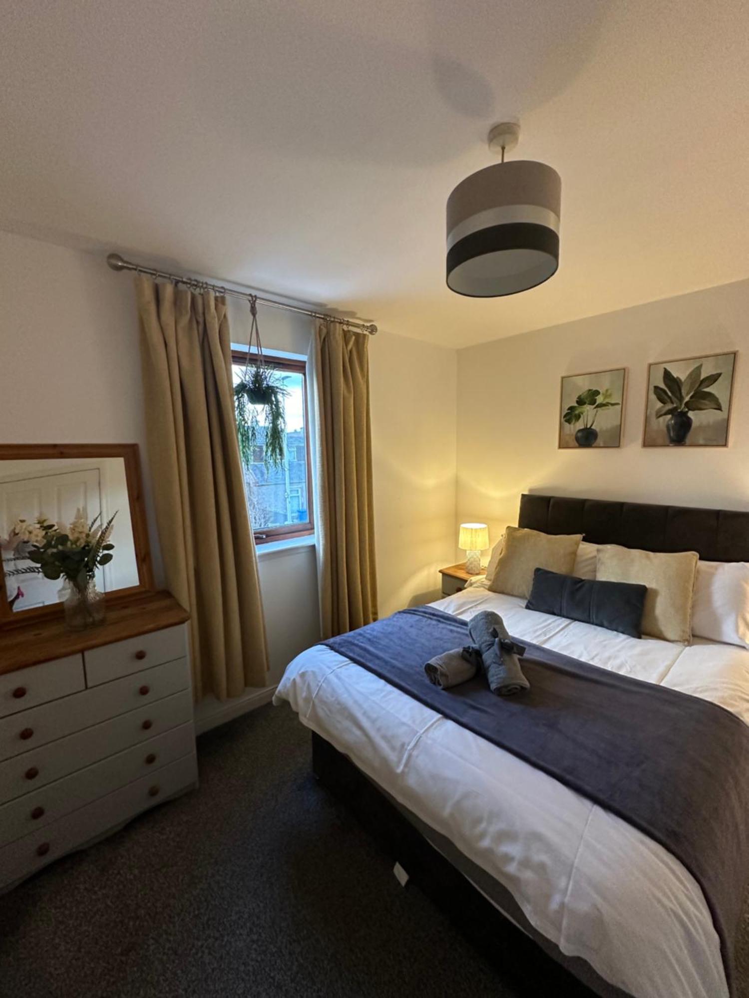 Lovely Modern 2 Bedrom Unit Close To City Center Dalneigh Exterior foto